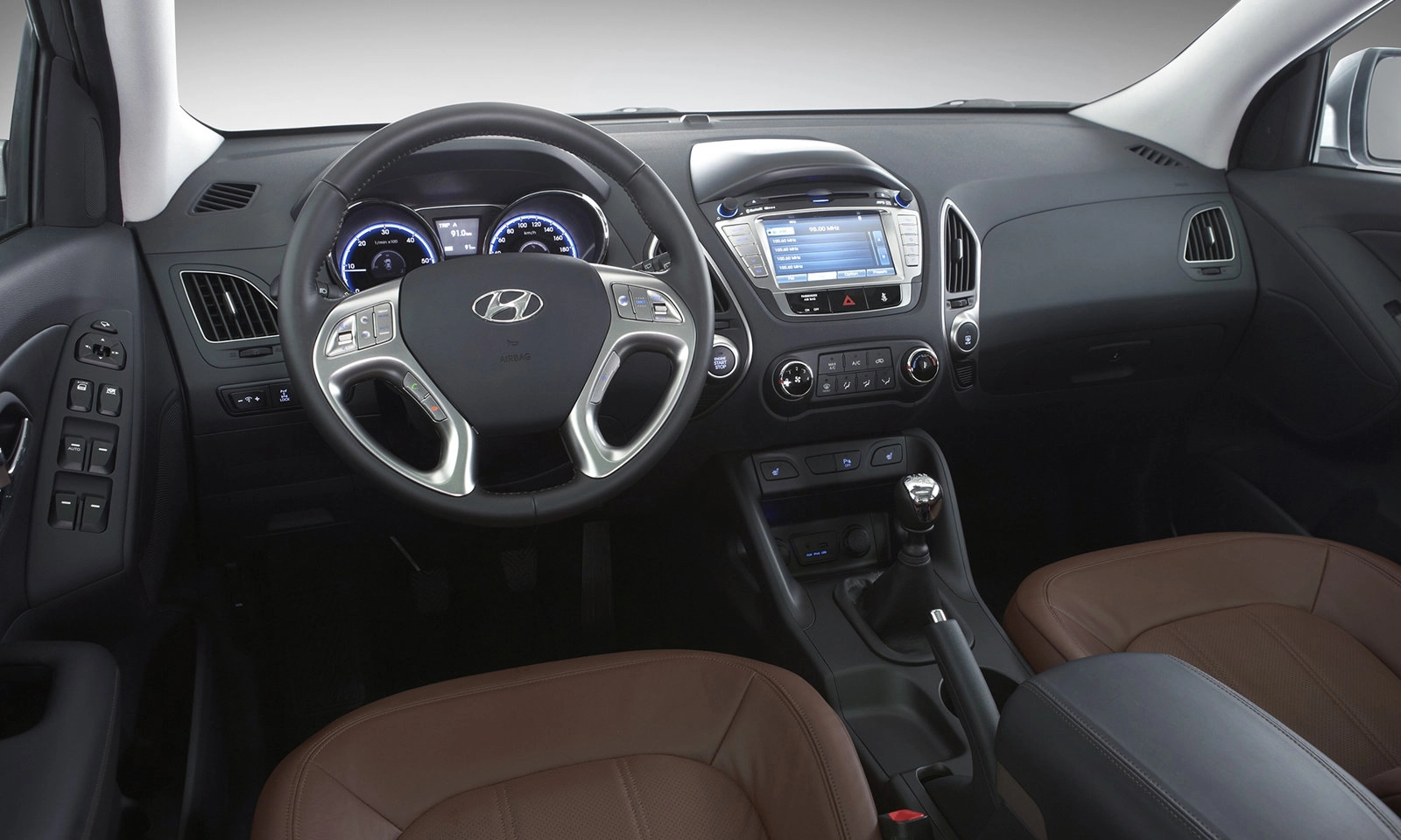 Hyundai ix35 2011 1600 68 Copy